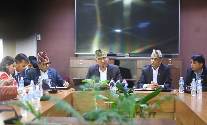 अर्थमन्त्री भन्छन्– सबै समस्याको समाधान भेटिन्छ तर, टुटेको मनोबलको भेटिन्न 
